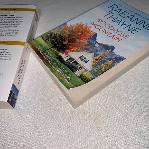 RaeAnne Thayne Book Set Collection Serenity Harbor Dancing Moonlight Paperbacks - Picture 5 of 5